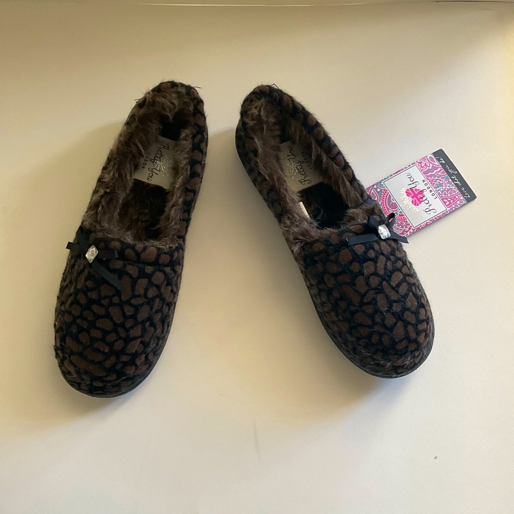 NWT Womens Pretty You London slippers